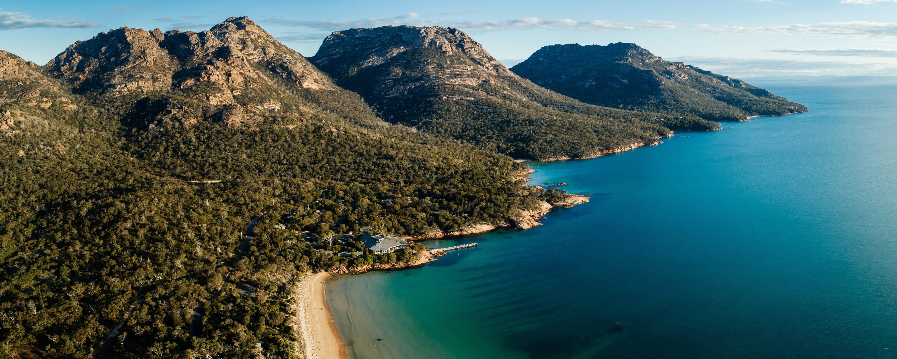 Freycinet Lodge β waterfront accommodation at Coles Bay